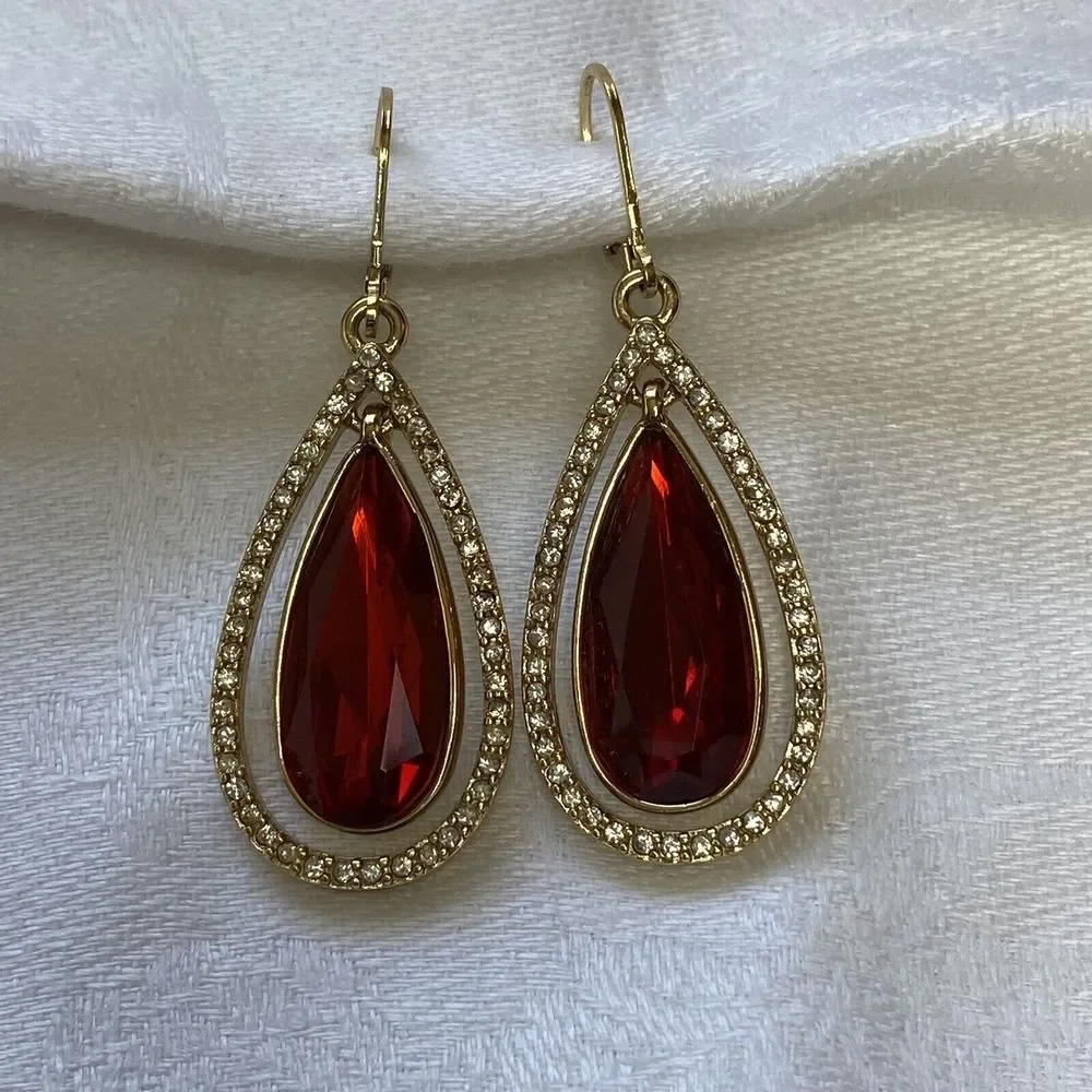 ANNE KLEIN Red Earrings Teardrop Clear Rhinestones Gold Tone Dangle Drop‎ Party